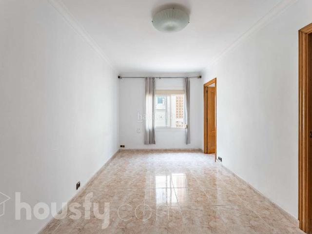 Piso en venta en Barcelona, Horta. Pisos.