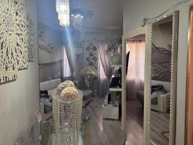 Piso en venta en Barcelona, Hostafrancs. INCREIBLE OPORTUNIDAD DE PISO ALQUILADO A POCOS MINUTOS DE PLAZA ESPAÑA!. Pisos.