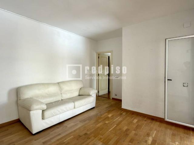Piso en venta en Barcelona, Hostafrancs. PISO EN VENTA CARRETERA DE LA BORDETA JUNTO A PLAÇA ESPANYA. Pisos.