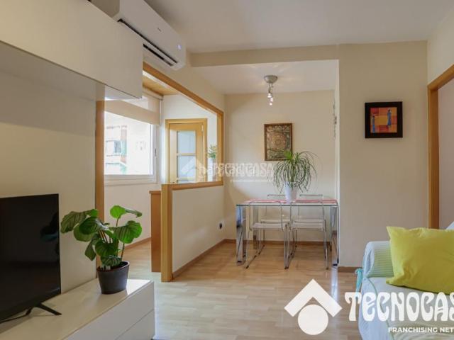 Piso en venta en Barcelona, Hostafrancs. Piso en venta en Barcelona. Pisos.