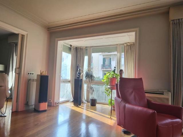Piso en venta en Barcelona, L´Antiga Esquerra de l´Eixample. EXCEPCIONAL VIVIENDA DE 45 HABITACIONES EN LA PARTE ALTA DE LESQUERRA DE LEIXAMPLE DE BARCELONA. Pisos.