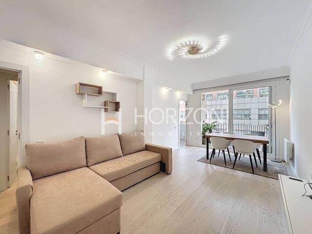 Piso en venta en Barcelona, L´Antiga Esquerra de l´Eixample. Espectacular piso completamente reformado con calidades premium. Pisos.