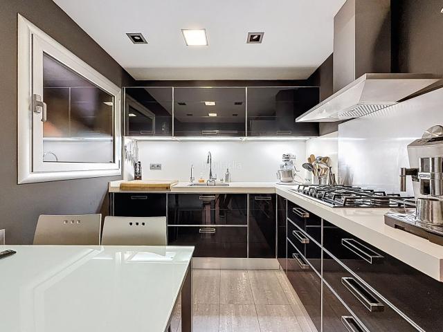 Piso en venta en Barcelona, L´Antiga Esquerra de l´Eixample. IMPRESIONANTE VIVIENDA ¡. Pisos.