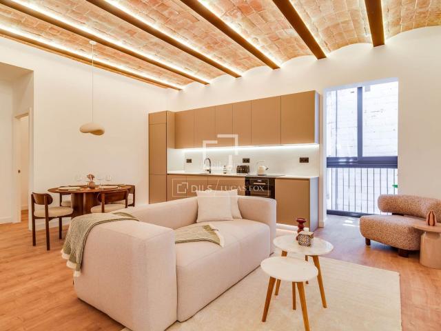 Piso en venta en Barcelona, L´Antiga Esquerra de l´Eixample. Piso para estrenar en planta alta en Eixample Izquierdo, junto a Mercat del Ninot. Pisos.