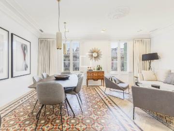 Piso en venta en Barcelona, L´Antiga Esquerra de l´Eixample. Piso en excelentes condiciones de 3 dormitorios en venta en Eixample Izquierdo. Pisos.
