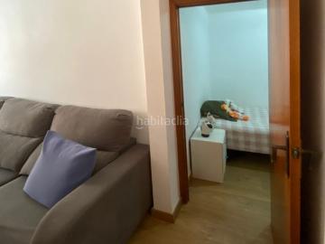 Piso en venta en Barcelona, La Teixonera. Piso reformado y luminoso en La Teixonera listo para entrar a vivir. Pisos.