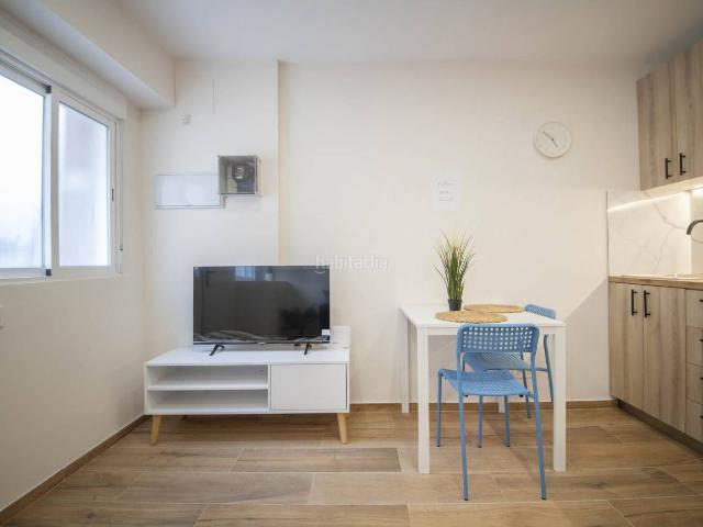 Piso en venta en Barcelona, La Verneda La Pau. Estudio en venta TOTALMENTE REFORMADO!. Pisos.