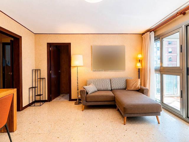 Piso en venta en Barcelona, La Verneda La Pau. Magnífico piso de 4 habitaciones, amplio y luminoso en Sant Martí. Pisos.