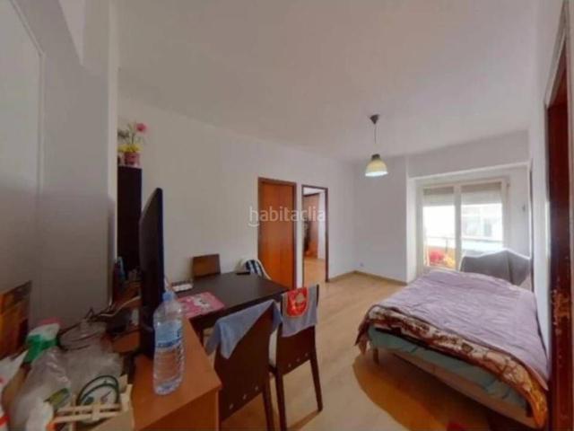 Piso en venta en Barcelona, La Verneda La Pau. Piso alquilado en venta en calle Pont del Treball Digne. Pisos.