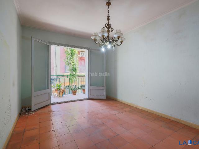 Piso en venta en Barcelona, La Bordeta. Piso Carrer de Viladecans, Barcelona. Pisos.