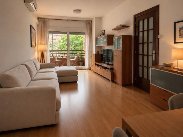 Piso en venta en Barcelona, La Bordeta. Piso en Rampla Badal, 37 Sants. Pisos.