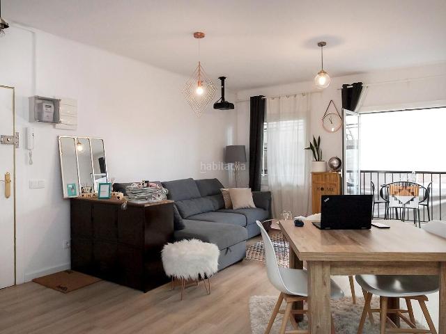 Piso en venta en Barcelona, La Font d´en Fargues. Bonita y Cuidada vivienda reformada En Venta, Horta. Pisos.