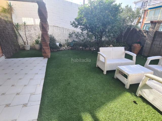 Piso en venta en Barcelona, La Font d´en Fargues. Exclusiva vivienda con terraza y jardín privado en Font den Fargas. Pisos.