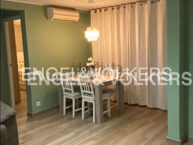 Piso en venta en Barcelona, La Guineueta. Piso Alto y Luminoso Ideal Inversores con buena rentabilidad. Pisos.