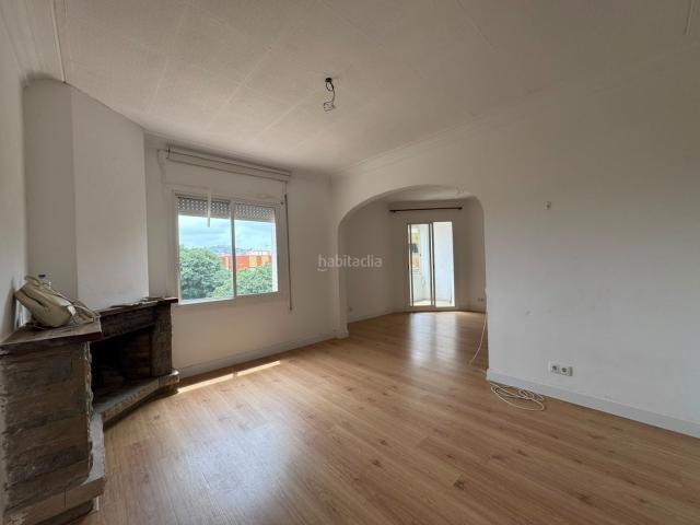 Piso en venta en Barcelona, Horta. Pisos.