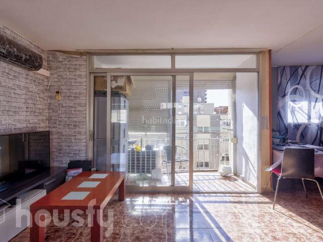 Piso en venta en Barcelona, La Guineueta. Pisos.