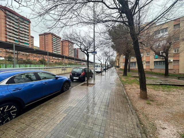 Piso en venta en Barcelona, La Guineueta. Pisos.