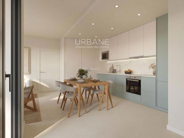 Piso en venta en Barcelona, La Marina del Port. Apartamento moderno de 2 habitaciones con vistas en Montjuïc, Barcelona. Pisos.