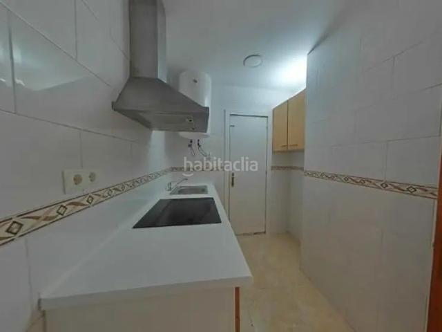 Piso en venta en Barcelona, La Marina del Port. Barcelona Barcelona. EN RENTABILIDAD se vende alquilado, no se puede visitar ni hipotecar. Pisos.