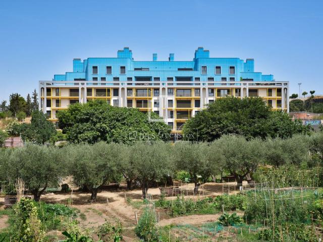 Piso en venta en Barcelona, La Marina del Port. Elegante vivienda de obra nueva de 85m con dos dormitorios y terraza en Montjuïc, Barcelona. Pisos.