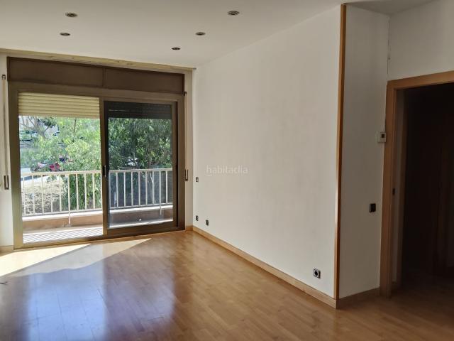 Piso en venta en Barcelona, La Marina del Port. Solvia Inmobiliaria Piso Barcelona. Pisos.