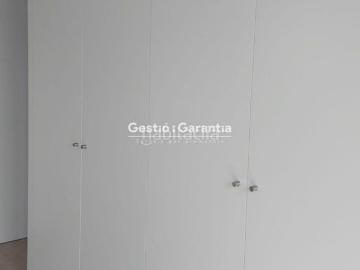Piso en venta en Barcelona, La Marina del Port. Piso en venta en Calle de la Foneria. Pisos.