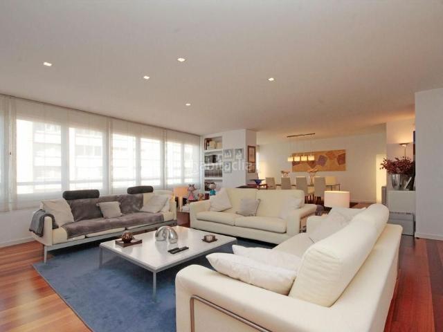 Piso en venta en Barcelona, La Nova Esquerra de l´Eixample. Av. Roma Tarragona. Pisos.