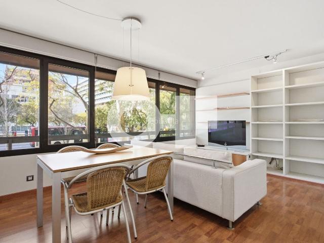 Piso en venta en Barcelona, La Nova Esquerra de l´Eixample. MUY LUMINOSO 90 m2 2 HAB. DOBLES 2 BAÑOS COCINA INDEPENDIENTE CLIMATIZACIÓN REFORMADO 1º REAL ENTRE TARRAGONA Y AV. ROMA. Pisos.