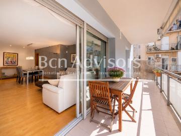 Piso en venta en Barcelona, La Nova Esquerra de l´Eixample. Sensacional piso con terraza y 4 habitaciones en Eixample. Pisos.