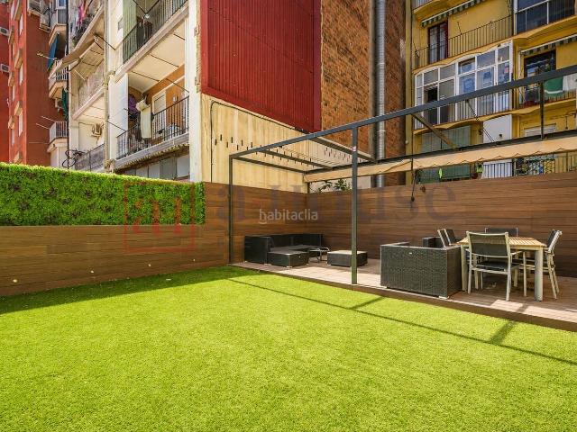 Piso en venta en Barcelona, La Nova Esquerra de l´Eixample. PISO CON TERRAZA PRIVADA DE 60M2, EN CALLE PEATONAL Y LISTO PARA ENTRAR A VIVIR EN LA NOVA ESQUERRA DE L EIXAMPLE. Pisos.