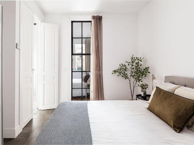 Piso en venta en Barcelona, La Nova Esquerra de l´Eixample. Piso en venta ubicado en una Finca Regia en el centro de la Eixample Esquerra. Pisos.