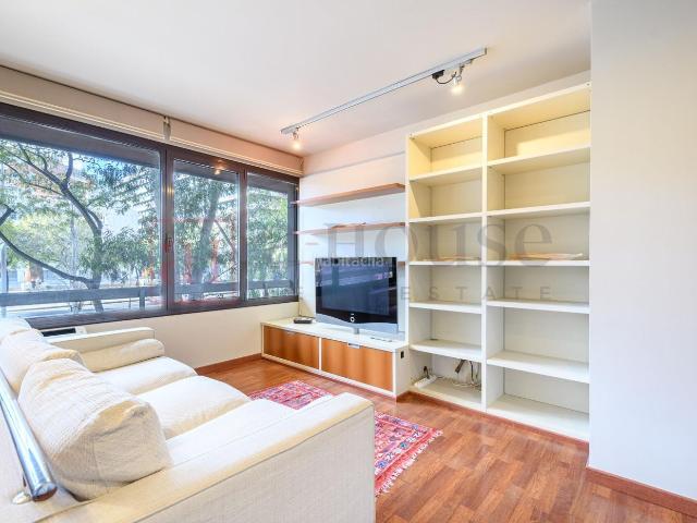 Piso en venta en Barcelona, La Nova Esquerra de l´Eixample. PISO REFORMADO PARA ENTRAR A VIVIR CON TODO EXTERIOR EN LA NOVA ESQUERRA DE LEIXAMPLE. Pisos.