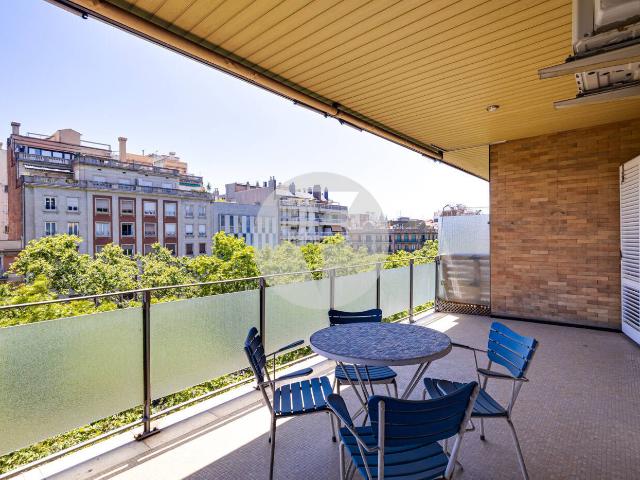 Piso en venta en Barcelona, La Nova Esquerra de l´Eixample. Residencia exclusiva con amplia terraza en Gran Via Eixample de Barcelona. Pisos.