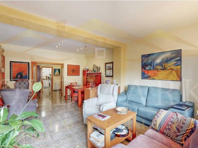 Piso en venta en Barcelona, La Nova Esquerra de l´Eixample. VEA EL TOUR VIRTUAL 3D EN 4K. Pisos.