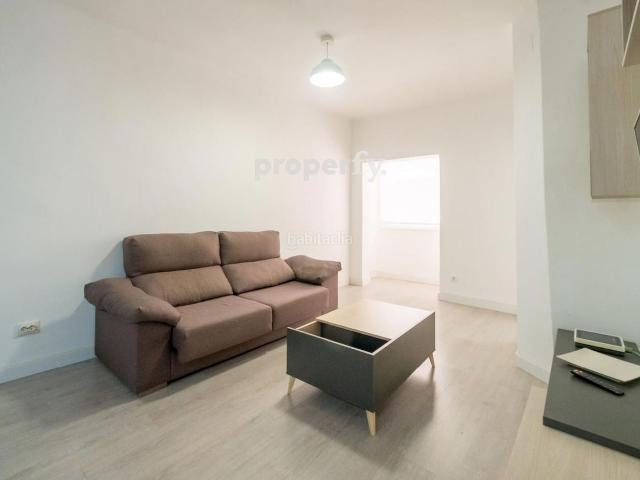 Piso en venta en Barcelona, La Sagrera. Piso reformado 2 hab en Congrés. Pisos.