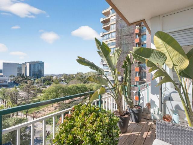 Piso en venta en Barcelona, Pedralbes. Excepcional piso con vistas. Pisos.
