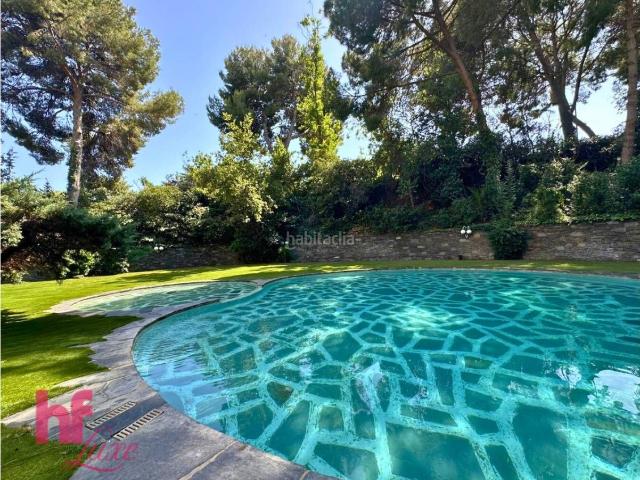Piso en venta en Barcelona, Pedralbes. Exclusiva residencia señorial en Pedralbes con vistas panorámicas a la ciudad. Pisos.