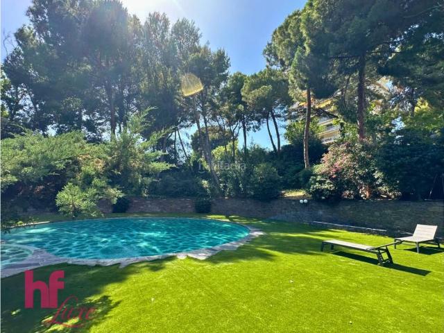 Piso en venta en Barcelona, Pedralbes. Exclusiva residencia señorial en Pedralbes con vistas panorámicas a la ciudad. Pisos.