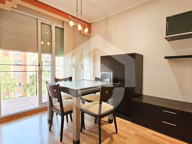 Piso en venta en Barcelona, Porta. valldaura 329.9k. Pisos.