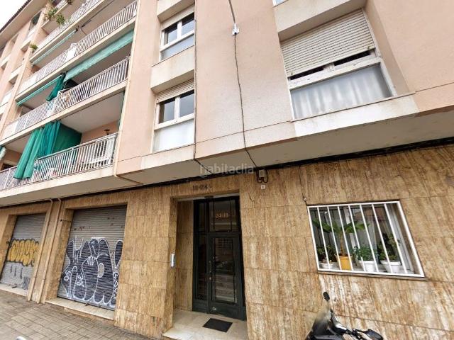 Piso en venta en Barcelona, Porta. Pisos.