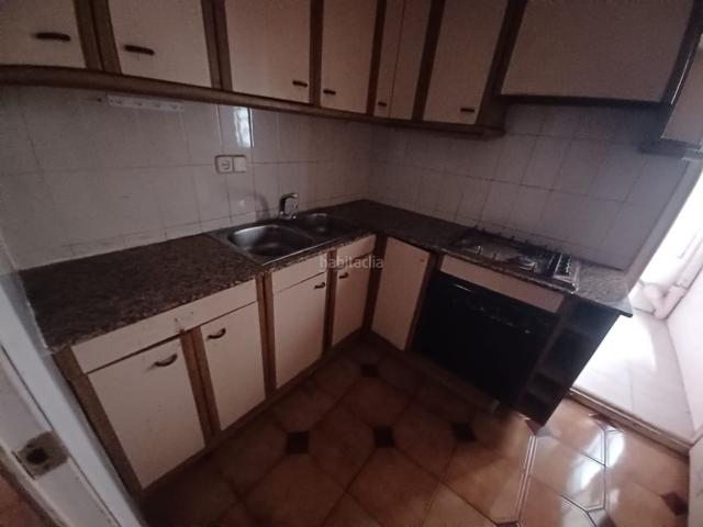 Piso en venta en Barcelona, Porta. Solvia Inmobiliaria Piso Barcelona. Pisos.