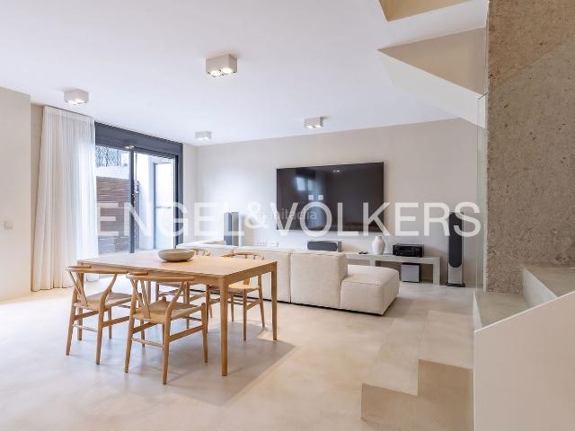 Piso en venta en Barcelona, Provençals del Poblenou. Exclusivo duplex de diseño en calle Provençals. Pisos.