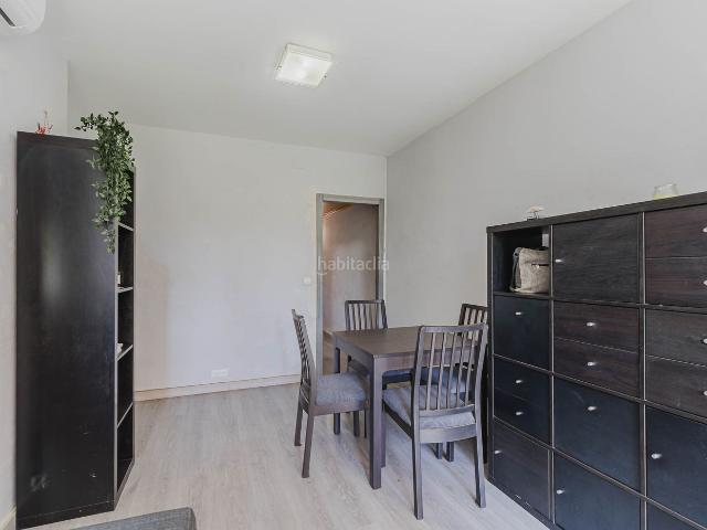 Piso en venta en Barcelona, Provençals del Poblenou. Luminoso piso de 3 habitaciones en Sant Martí con ascensor y excelente ubicación. Pisos.