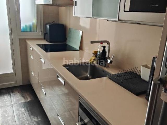 Piso en venta en Barcelona, Provençals del Poblenou. Piso alto, luminoso y totalmente reformado. Pisos.