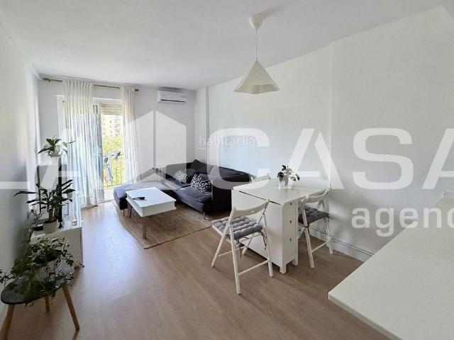 Piso en venta en Barcelona, Provençals del Poblenou. Piso Carrer del Maresme, Barcelona. Pisos.