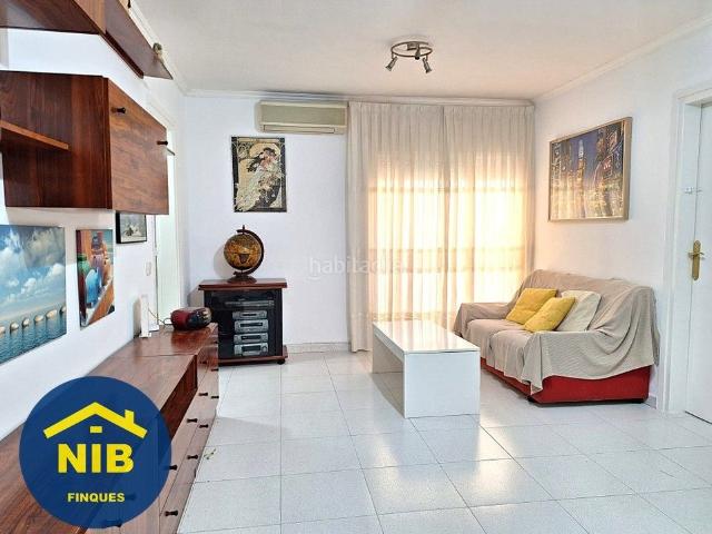 Piso en venta en Barcelona, Prosperitat. ¡Amplitud, Luz y Confort junto al Metro Llucmajor y Vía Júlia!. Pisos.