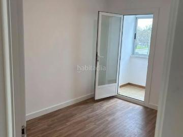 Piso en venta en Barcelona, Prosperitat. EXCELENTE OPORTUNIDAD EN NOU BARRIS PISO REFORMADO DE 3 HABITACIONES CON GRAN LUMINOSIDAD. Pisos.