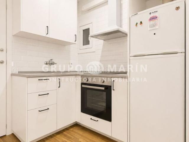 Piso en venta en Barcelona, Prosperitat. Fantástico piso, listo para entrar a vivir, ubicado en el barrio de Verdun. Pisos.