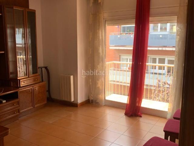 Piso en venta en Barcelona, Prosperitat. Luminoso y amplio piso en muy buen estado en Prosperitat. Pisos.