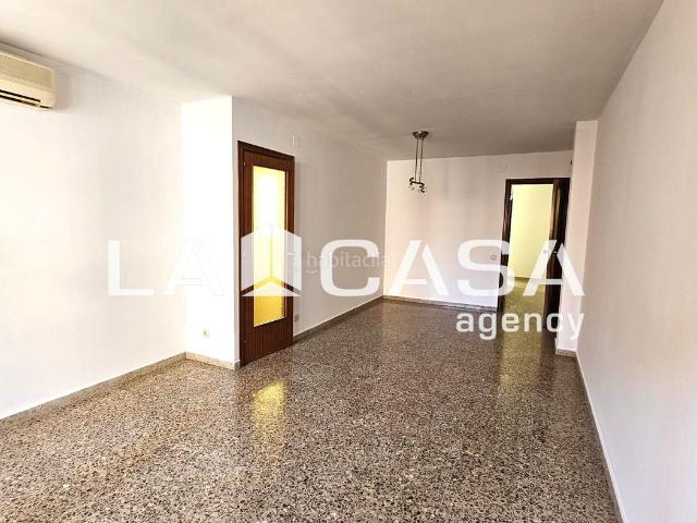 Piso en venta en Barcelona, Prosperitat. Pisos.
